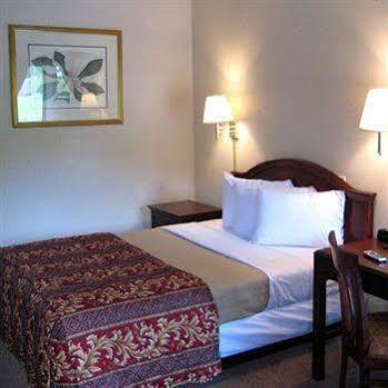 Charlotte Express Inn Kültér fotó
