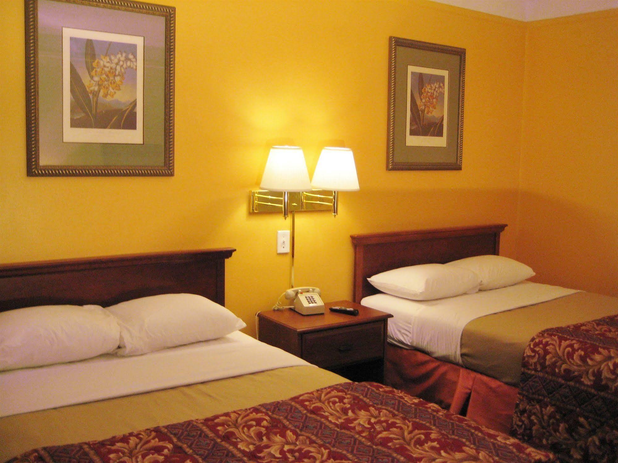 Charlotte Express Inn Kültér fotó