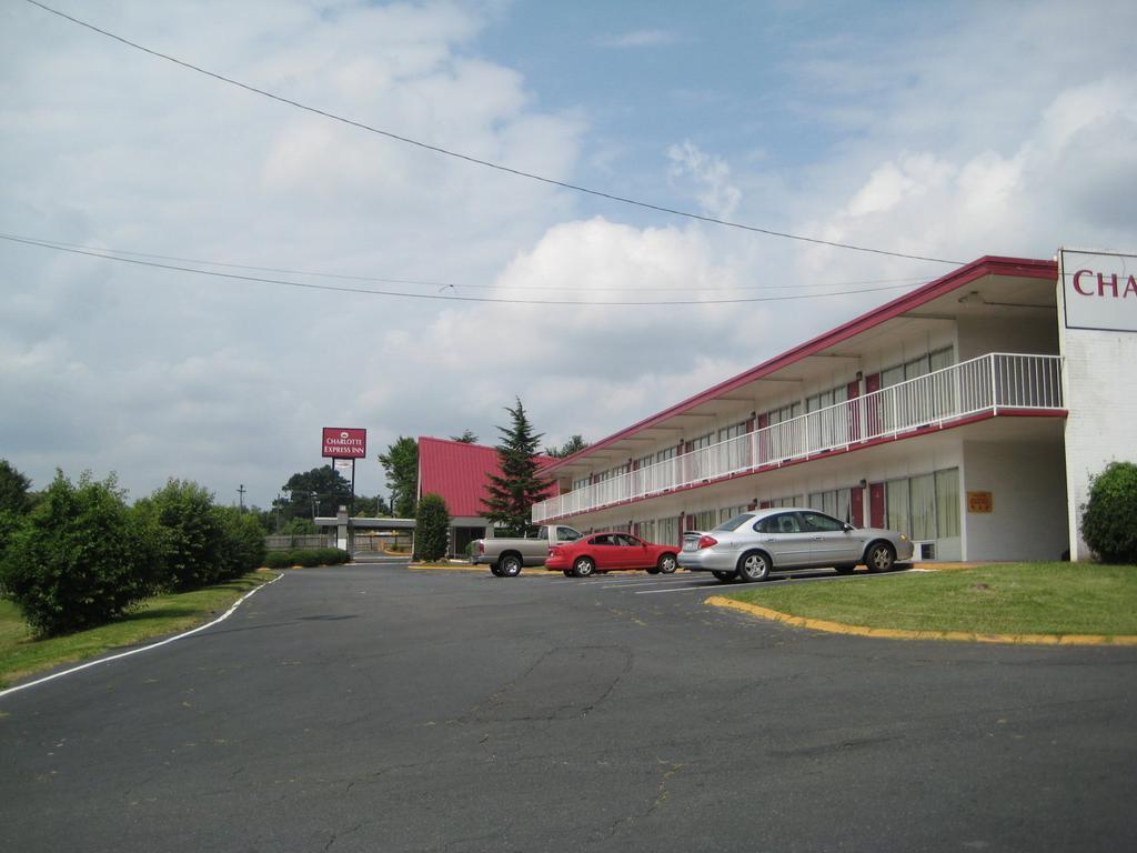 Charlotte Express Inn Kültér fotó